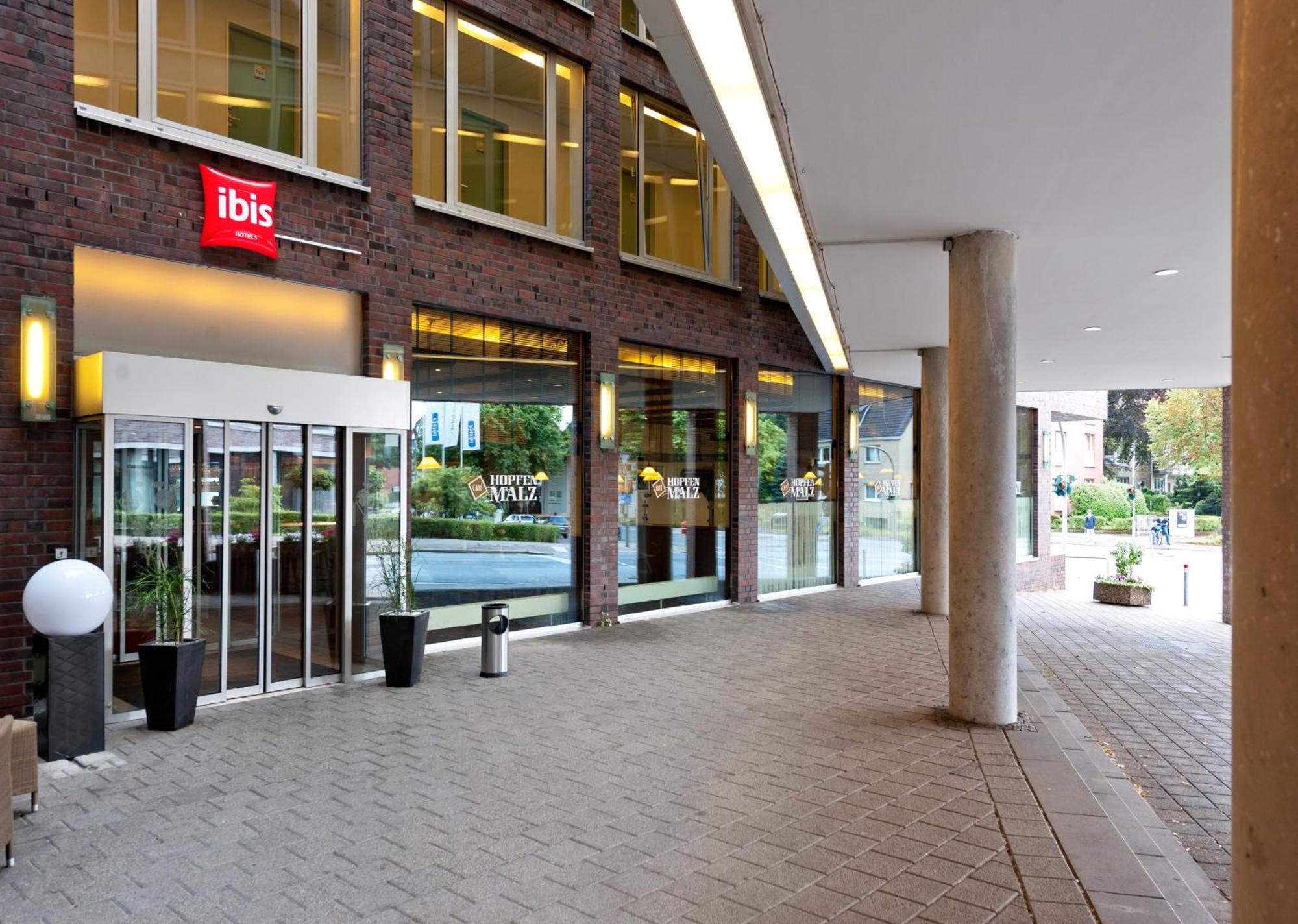 Ibis Hamburg Alsterring Hotel Exterior photo